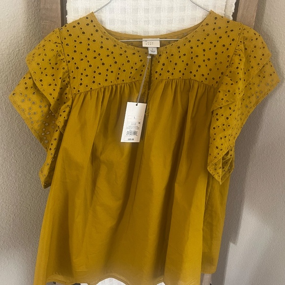 NWT Size Large Yellow Detailed Embroidery Ruffle Short Sleeve Eyelet Blouse - Picture 2 of 3
